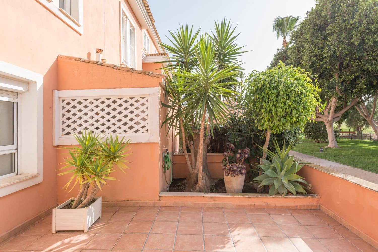 4 bedroom Townhouse for sale in Alicante / Alacant city with pool garage - € 1,150,000 (Ref: 9921670)