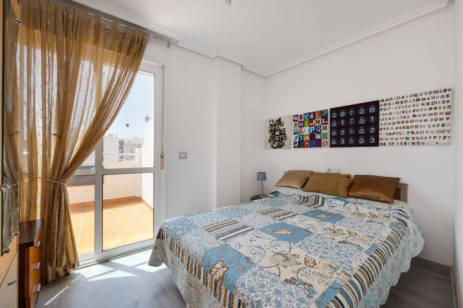 2 soverom Leilighet til salgs i Torrevieja med garasje - € 169 000 (Ref: 9921671)