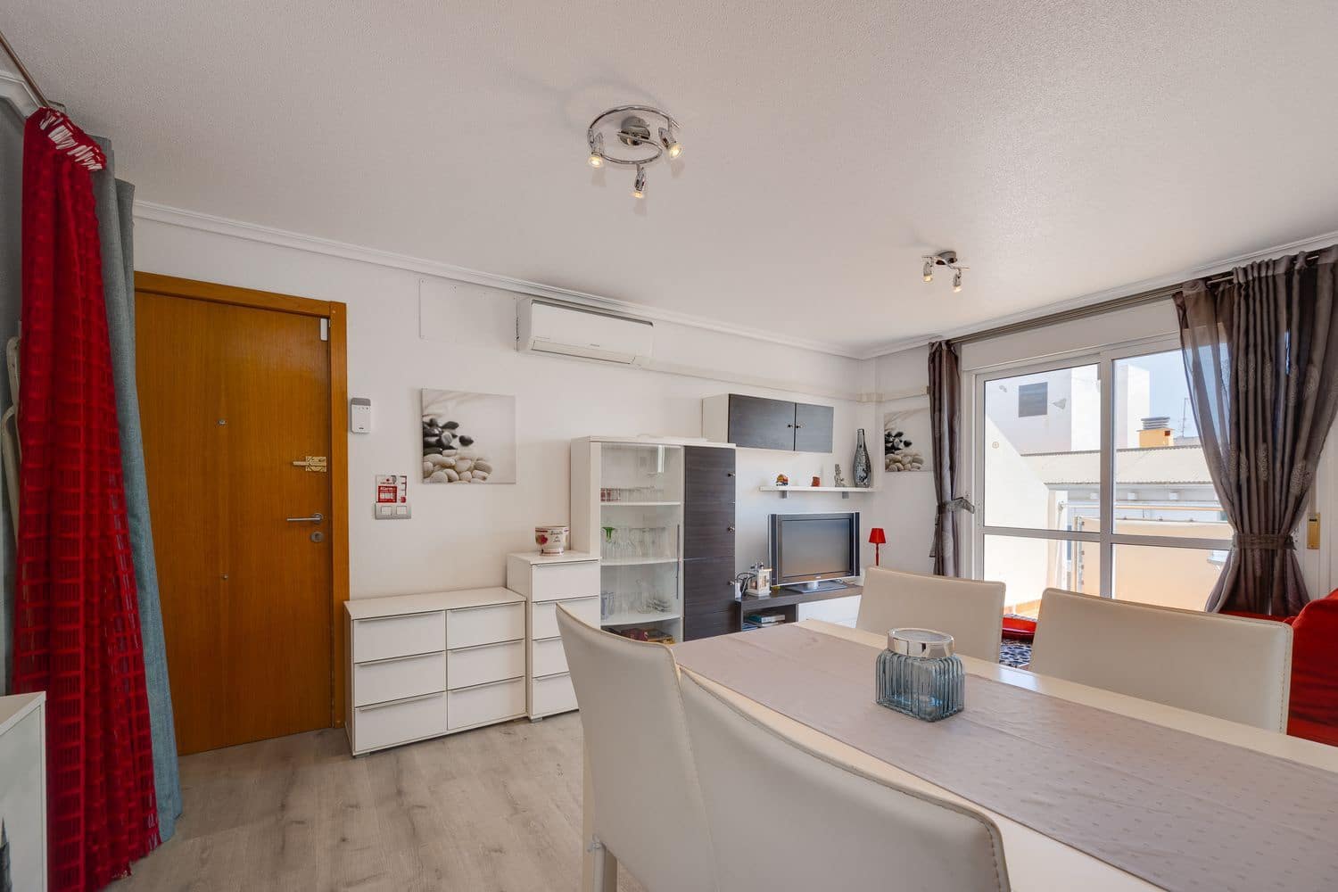 2 soverom Leilighet til salgs i Torrevieja med garasje - € 169 000 (Ref: 9921671)