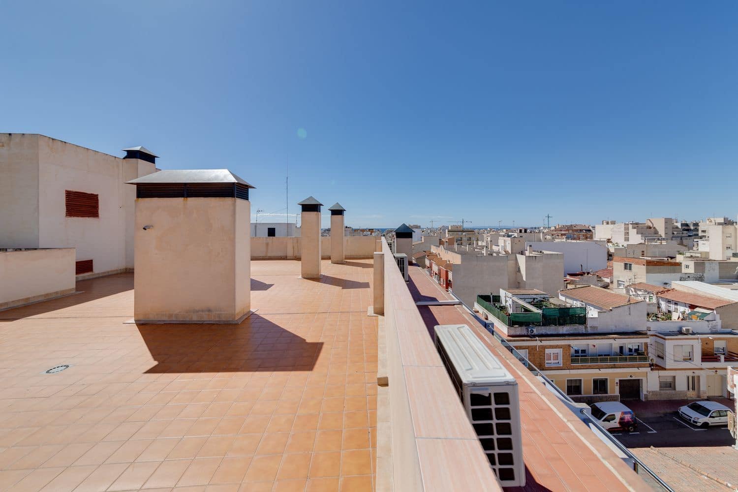2 soverom Leilighet til salgs i Torrevieja med garasje - € 169 000 (Ref: 9921671)