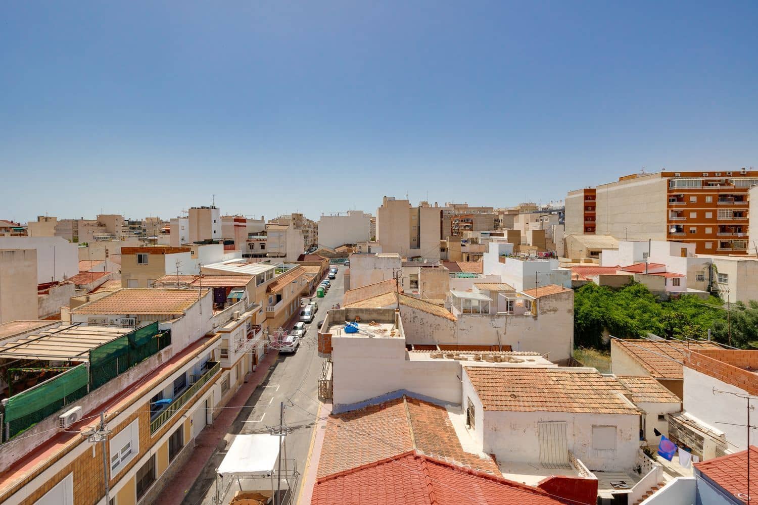 2 soverom Leilighet til salgs i Torrevieja med garasje - € 169 000 (Ref: 9921671)