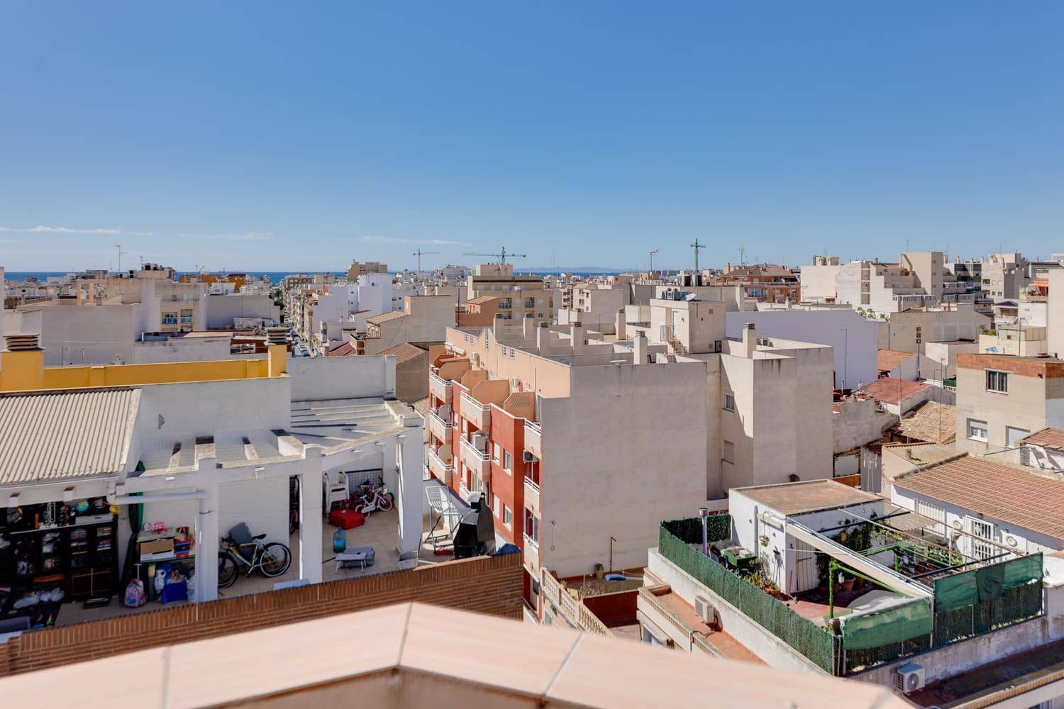 2 soverom Leilighet til salgs i Torrevieja med garasje - € 169 000 (Ref: 9921671)