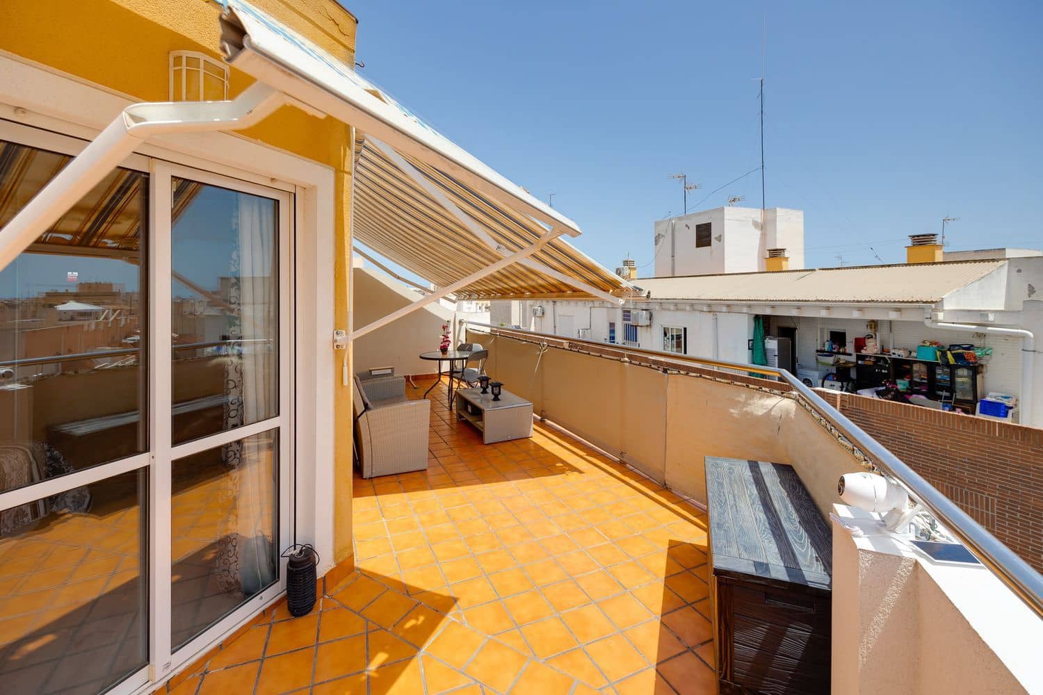 2 soverom Leilighet til salgs i Torrevieja med garasje - € 169 000 (Ref: 9921671)