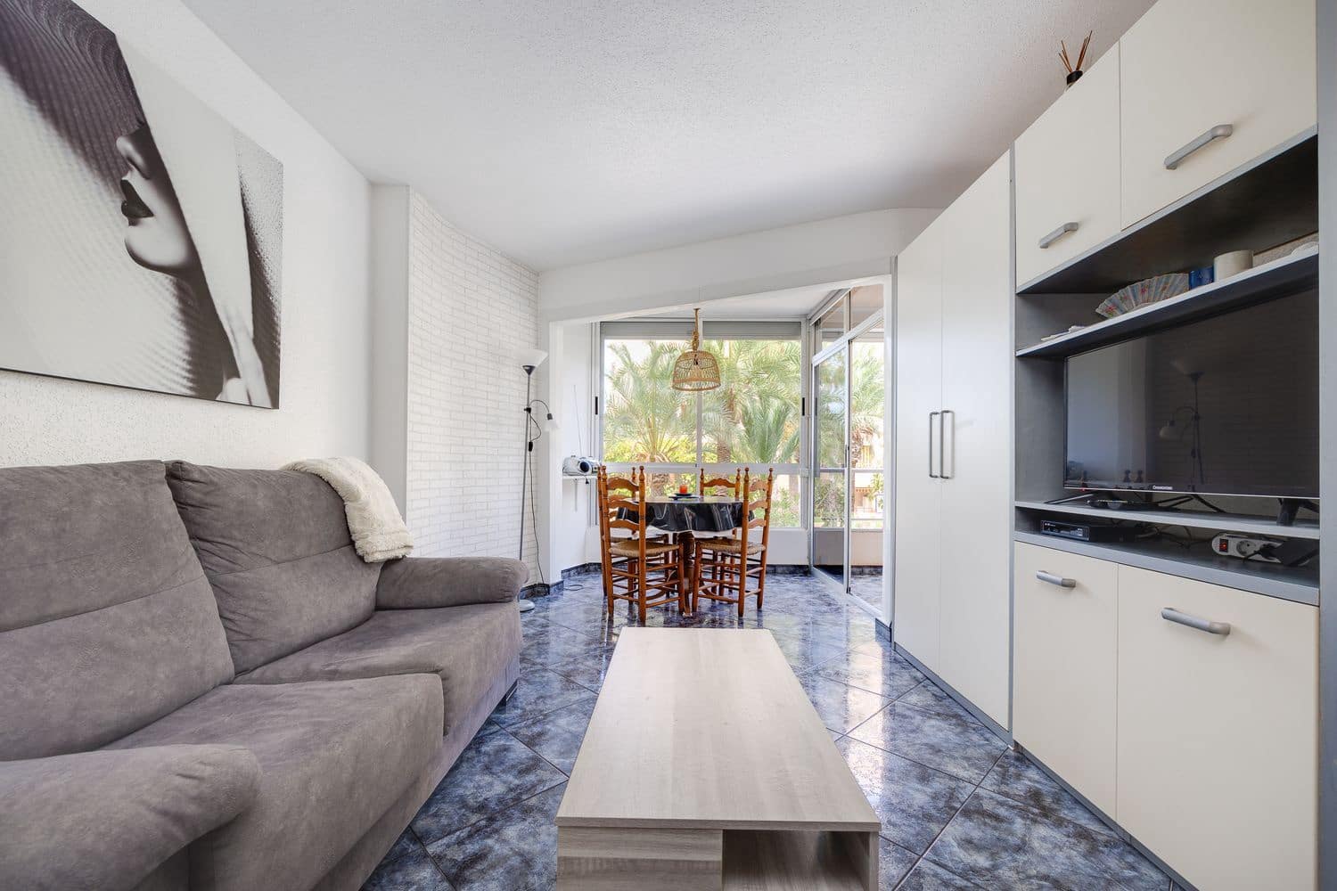 1 Zimmer Apartment zu verkaufen in Torrevieja mit Pool Garage - 171.000 € (Ref: 9921672)