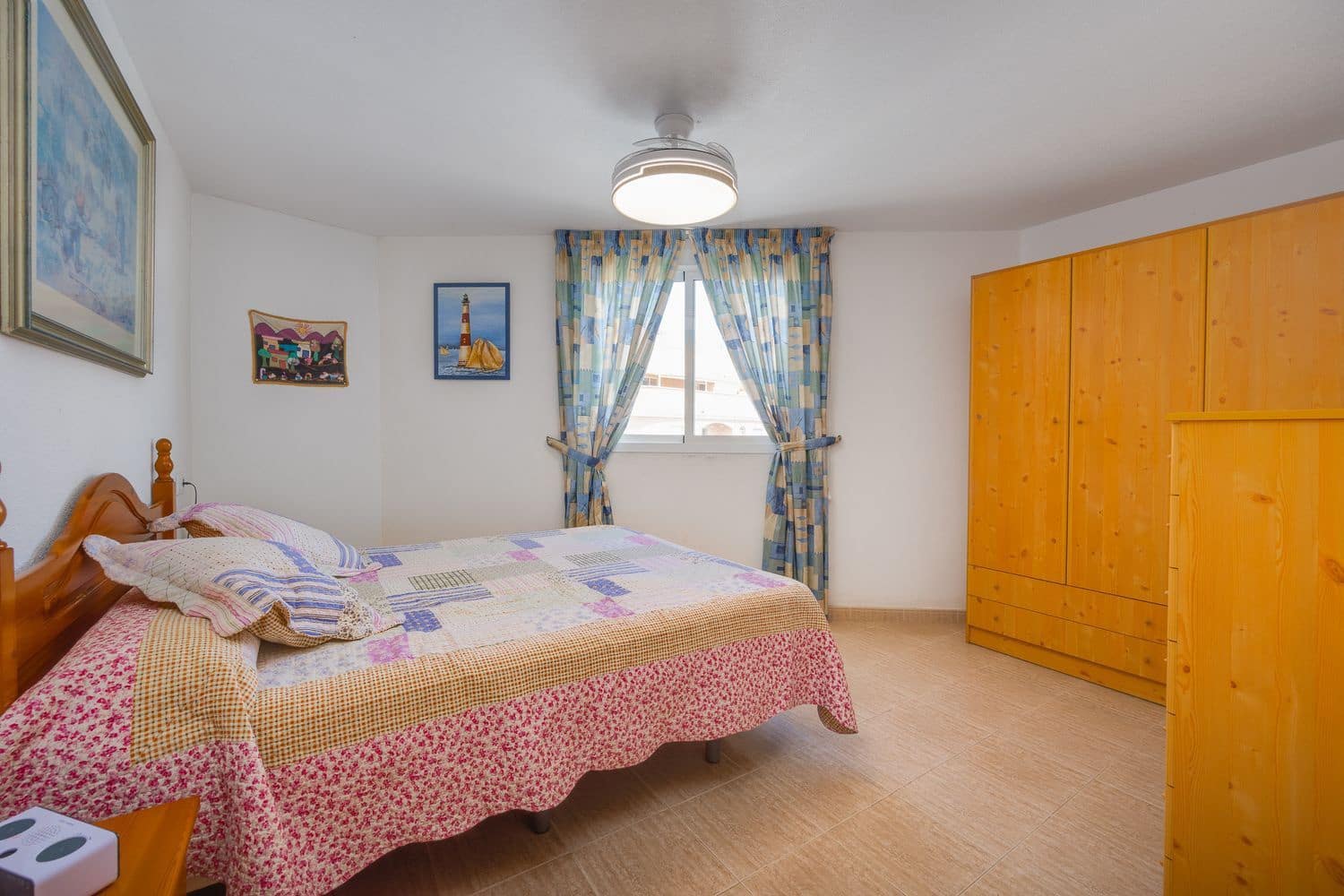 2 makuuhuone Huoneisto myytävänä paikassa Torrevieja mukana 
autotalli - 126 500 € (Ref: 9926748)