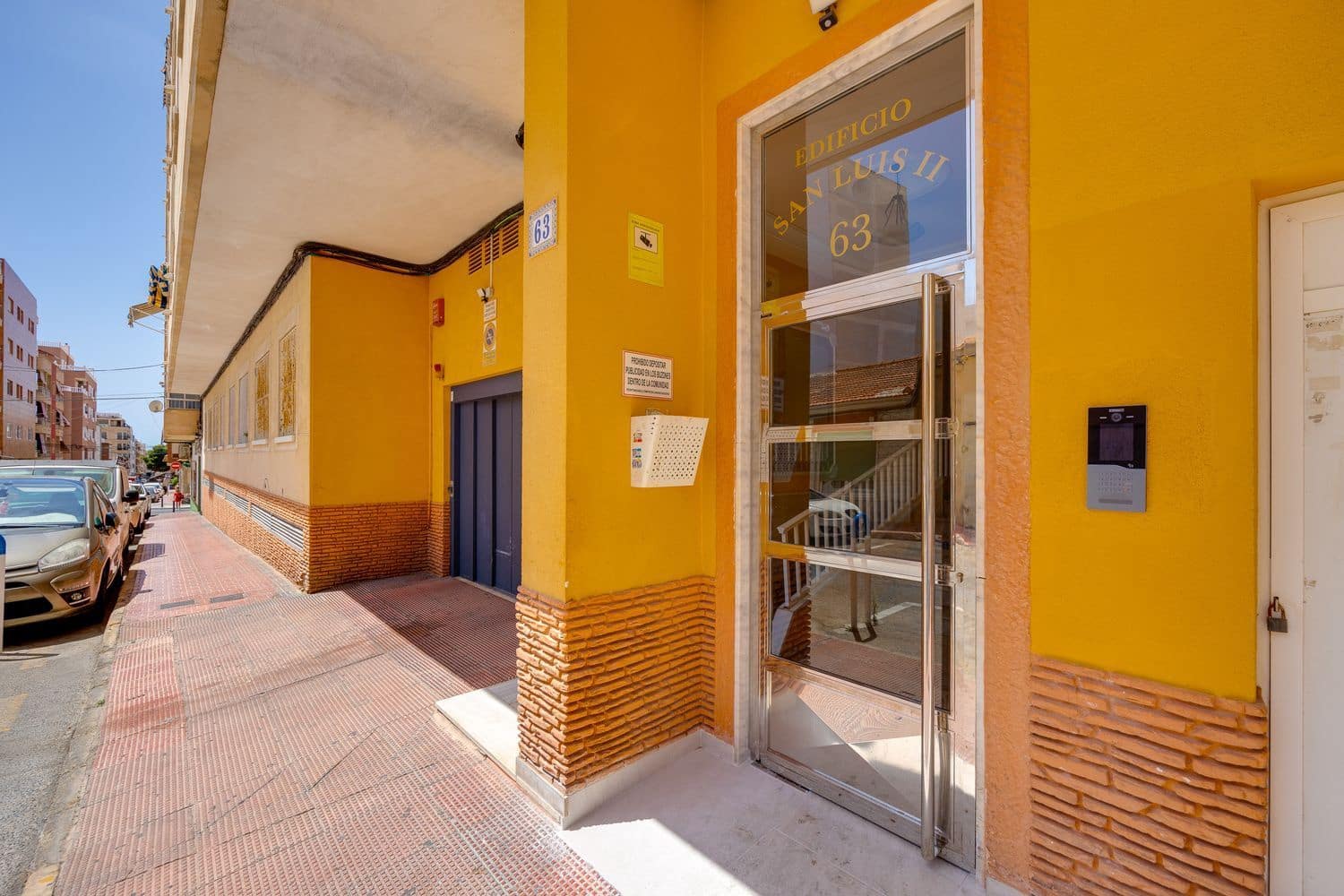 2 makuuhuone Huoneisto myytävänä paikassa Torrevieja mukana 
autotalli - 126 500 € (Ref: 9926748)