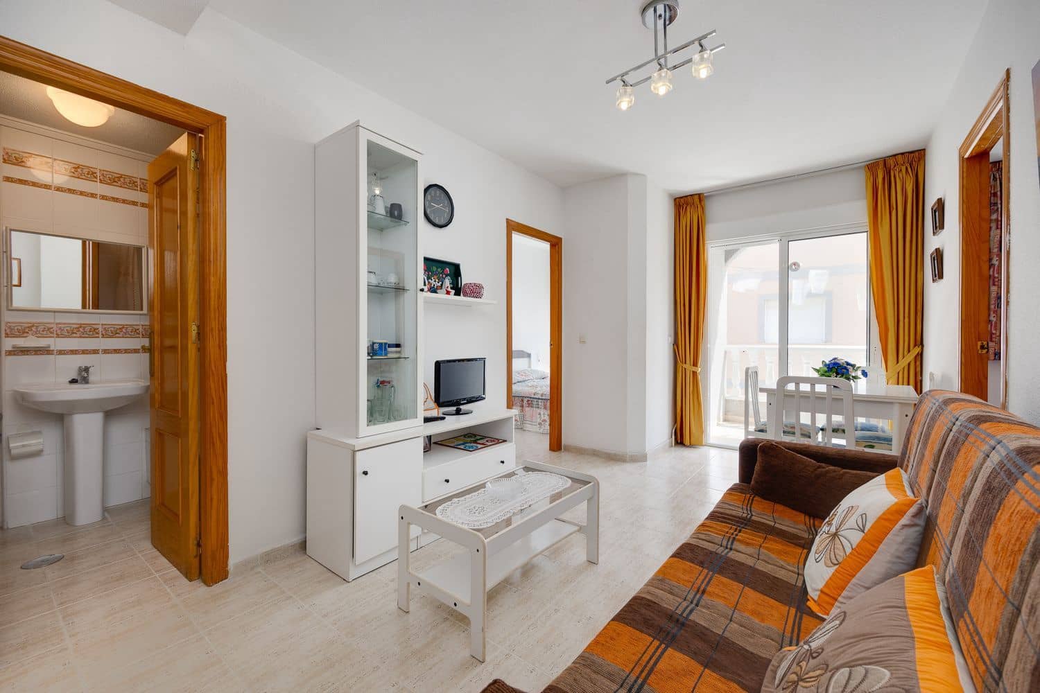2 quarto Apartamento para venda em Torrevieja com garagem - 135 000 € (Ref: 9935486)