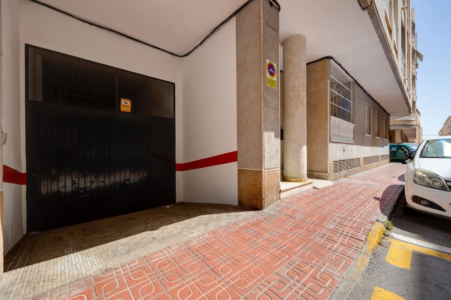 2 quarto Apartamento para venda em Torrevieja com garagem - 135 000 € (Ref: 9935486)