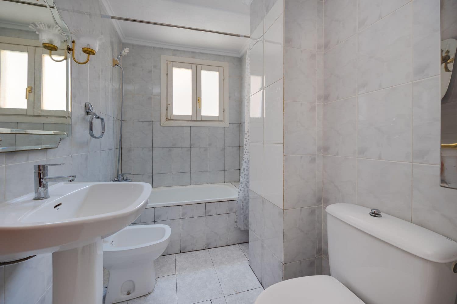 2 chambre Appartement à vendre à Torrevieja avec piscine garage - 135 000 € (Ref: 9944967)