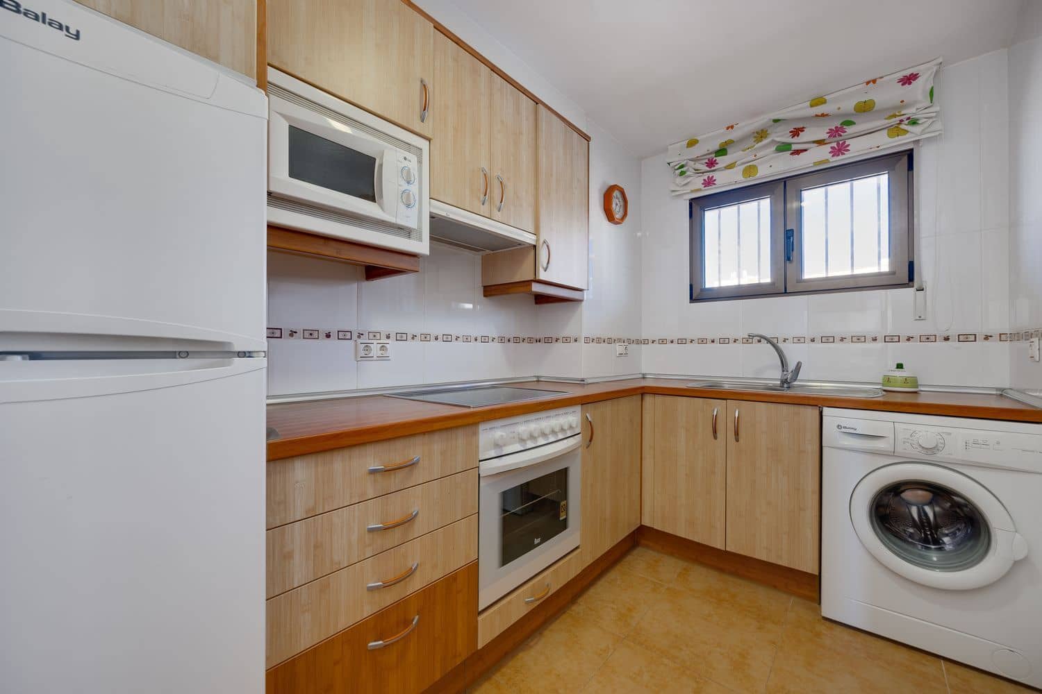 2 soverom Leilighet til salgs i Torrevieja med garasje - € 249 000 (Ref: 9944968)