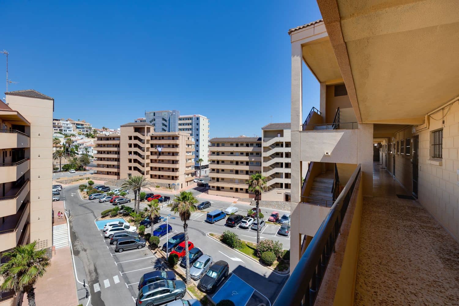 2 soverom Leilighet til salgs i Torrevieja med garasje - € 249 000 (Ref: 9944968)