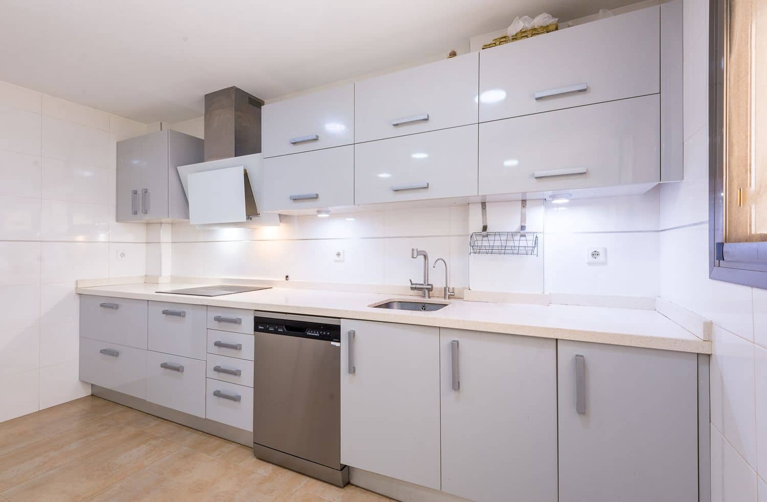 4 soveværelse Byhus til salg i San Juan de Alicante / Sant Joan d'Alacant med swimmingpool garage - € 545.000 (Ref: 9946898)