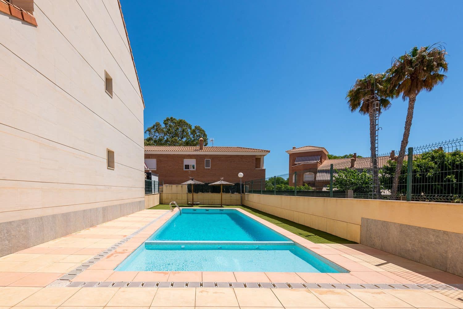 4 soveværelse Byhus til salg i San Juan de Alicante / Sant Joan d'Alacant med swimmingpool garage - € 545.000 (Ref: 9946898)