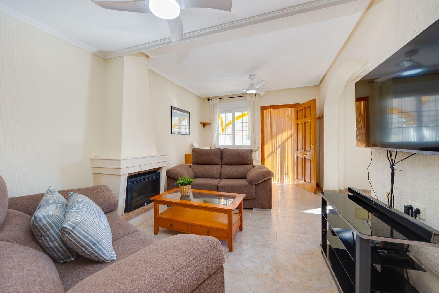 2 sypialnia Dom na sprzedaż w Playa Flamenca z basenem garażem - 208 000 € (Ref: 9956670)