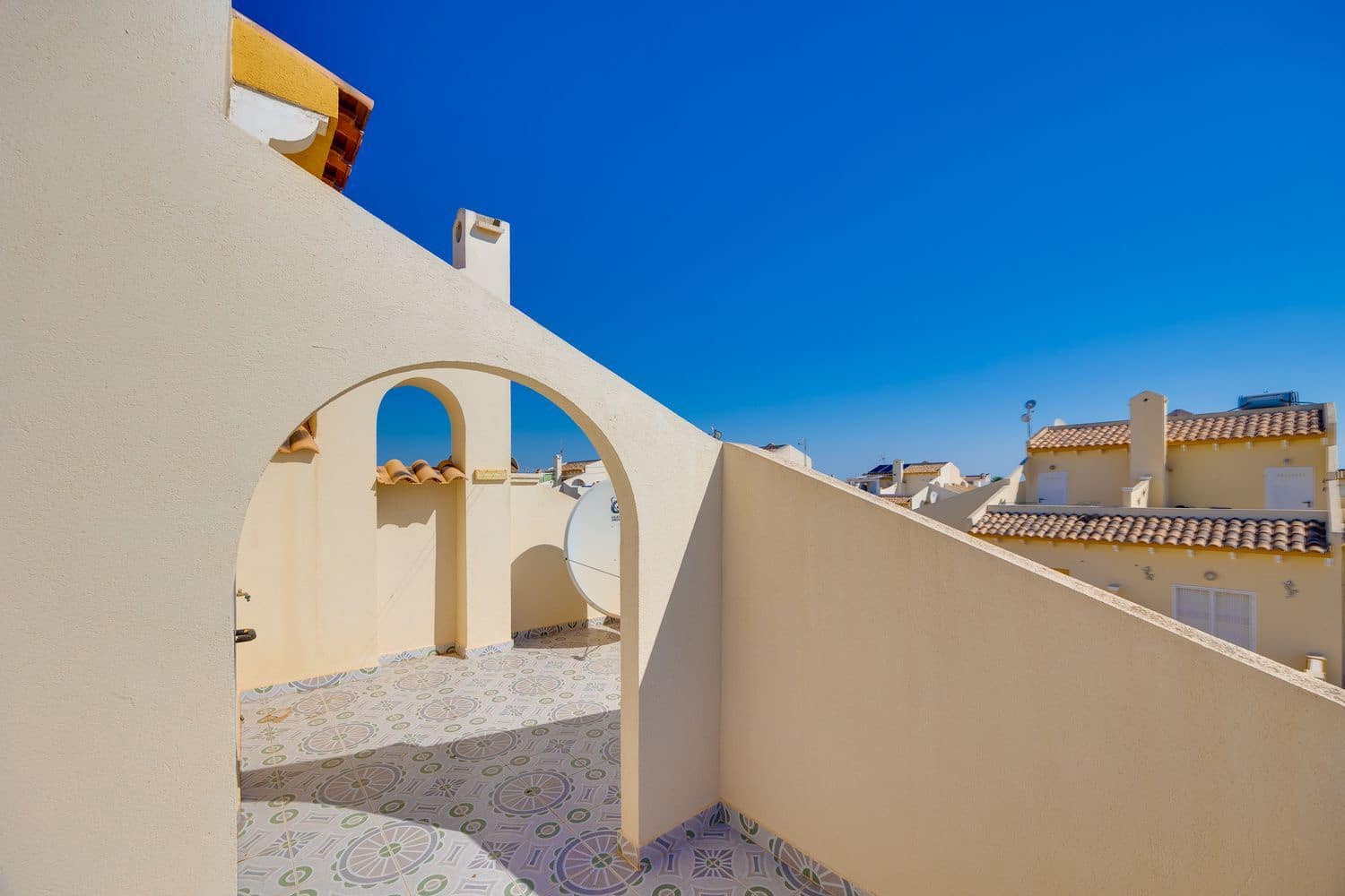 2 sypialnia Dom na sprzedaż w Playa Flamenca z basenem garażem - 208 000 € (Ref: 9956670)