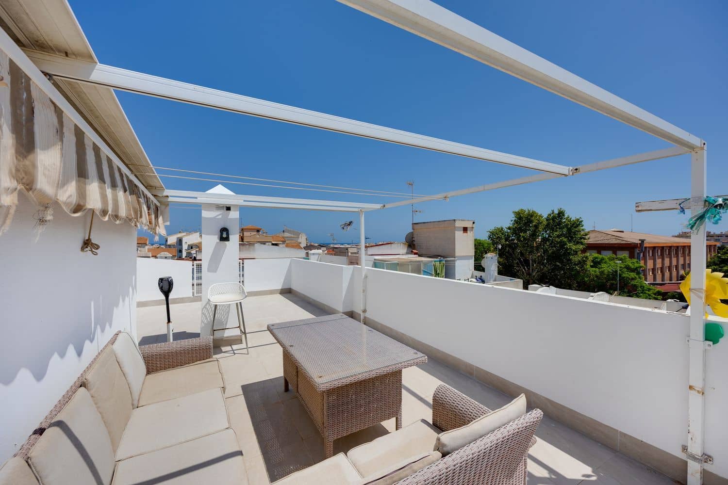 3 camera da letto Appartamento in vendita in Torrevieja con piscina garage - 154.000 € (Rif: 9961870)