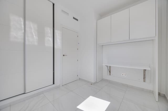 Casa de 3 habitaciones en Bigastro en venta con piscina garaje - 229.000 € (Ref: 9966027)