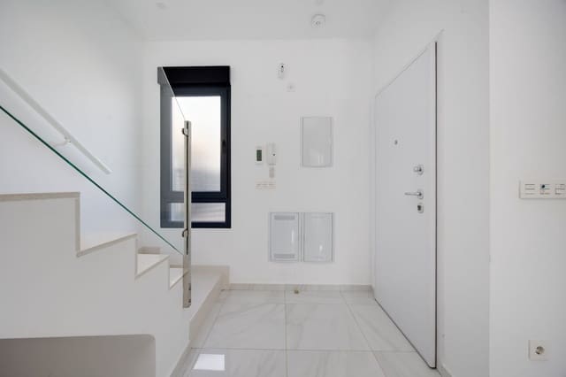 Casa de 3 habitaciones en Bigastro en venta con piscina garaje - 229.000 € (Ref: 9966027)