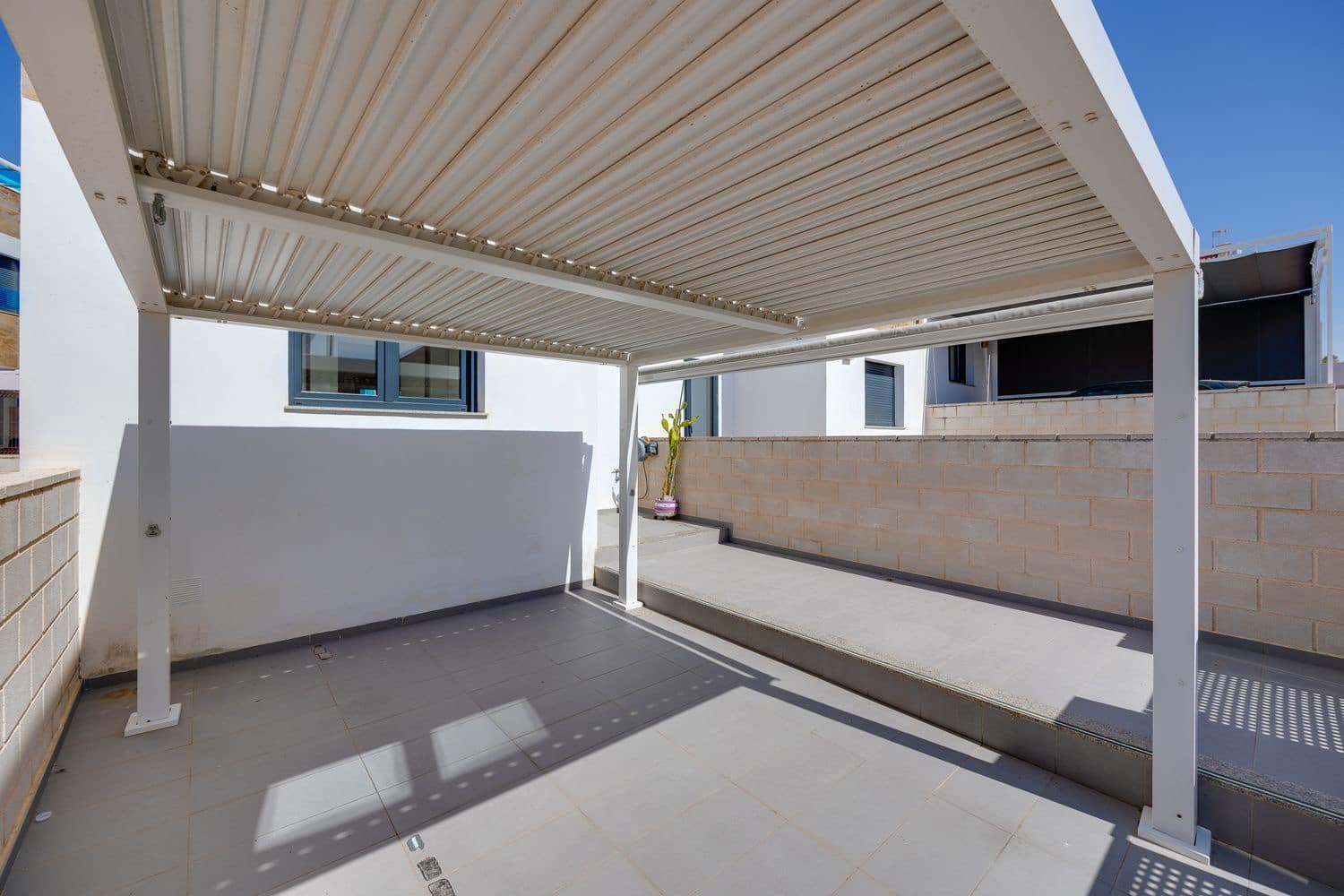 Casa de 3 habitaciones en Bigastro en venta con piscina garaje - 229.000 € (Ref: 9966027)