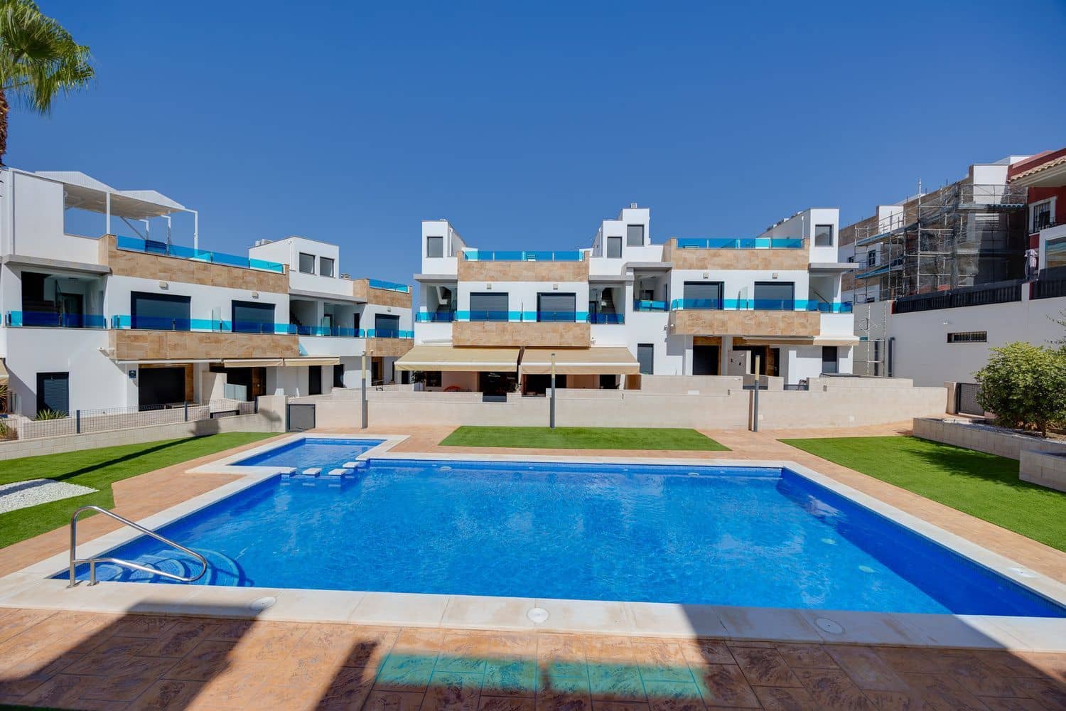 Casa de 3 habitaciones en Bigastro en venta con piscina garaje - 229.000 € (Ref: 9966027)