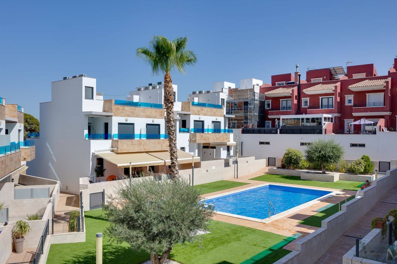 Casa de 3 habitaciones en Bigastro en venta con piscina garaje - 229.000 € (Ref: 9966027)
