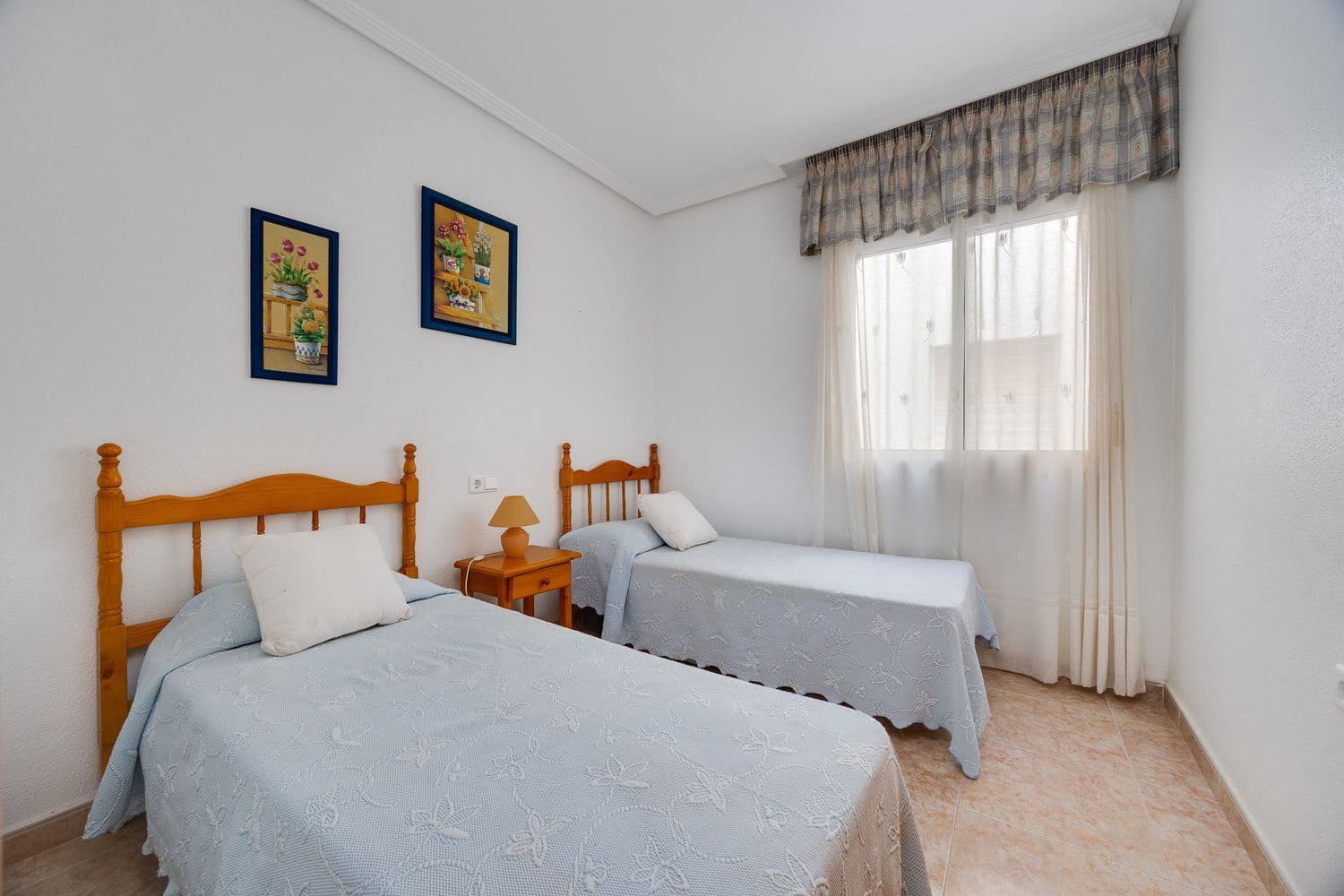 2 soveværelse Lejlighed til salg i Torrevieja med garage - € 188.000 (Ref: 9966029)