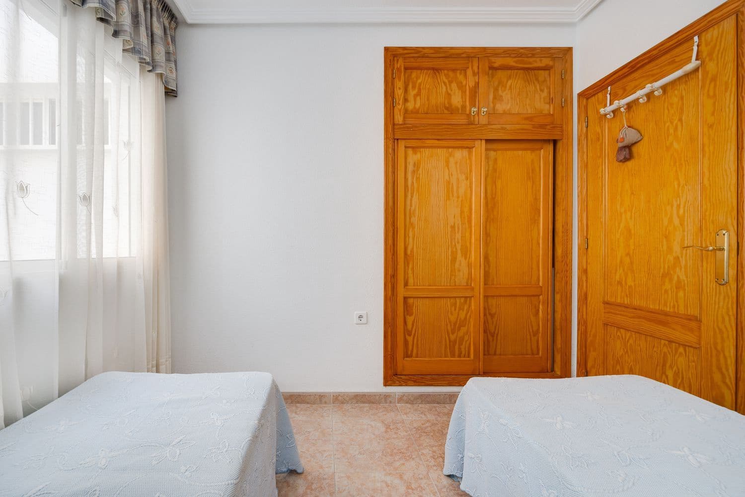 2 soveværelse Lejlighed til salg i Torrevieja med garage - € 188.000 (Ref: 9966029)
