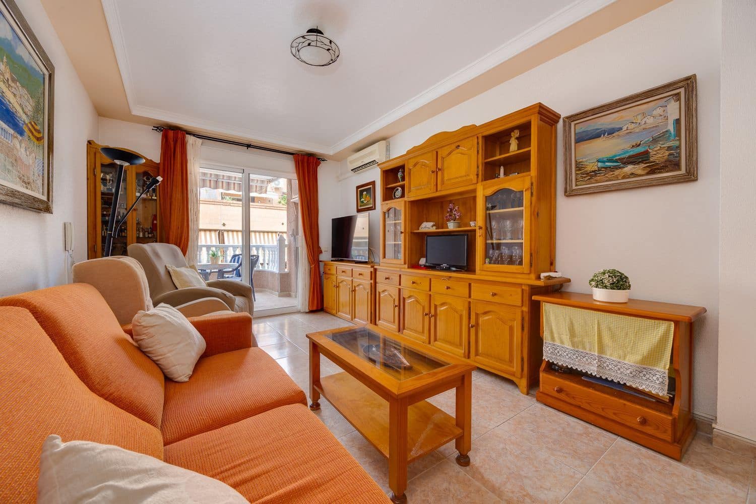 2 soveværelse Lejlighed til salg i Torrevieja med garage - € 188.000 (Ref: 9966029)