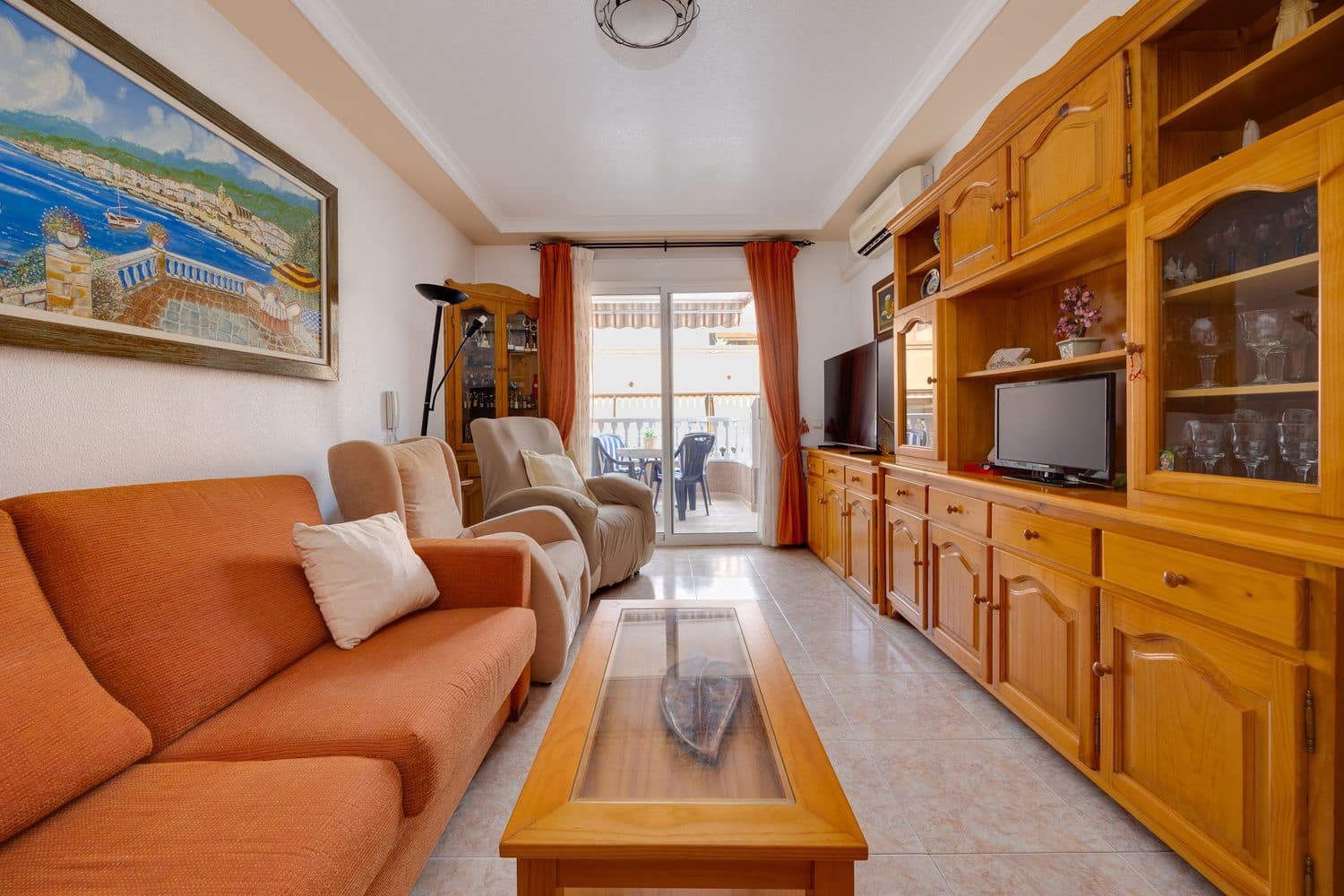 2 soveværelse Lejlighed til salg i Torrevieja med garage - € 188.000 (Ref: 9966029)
