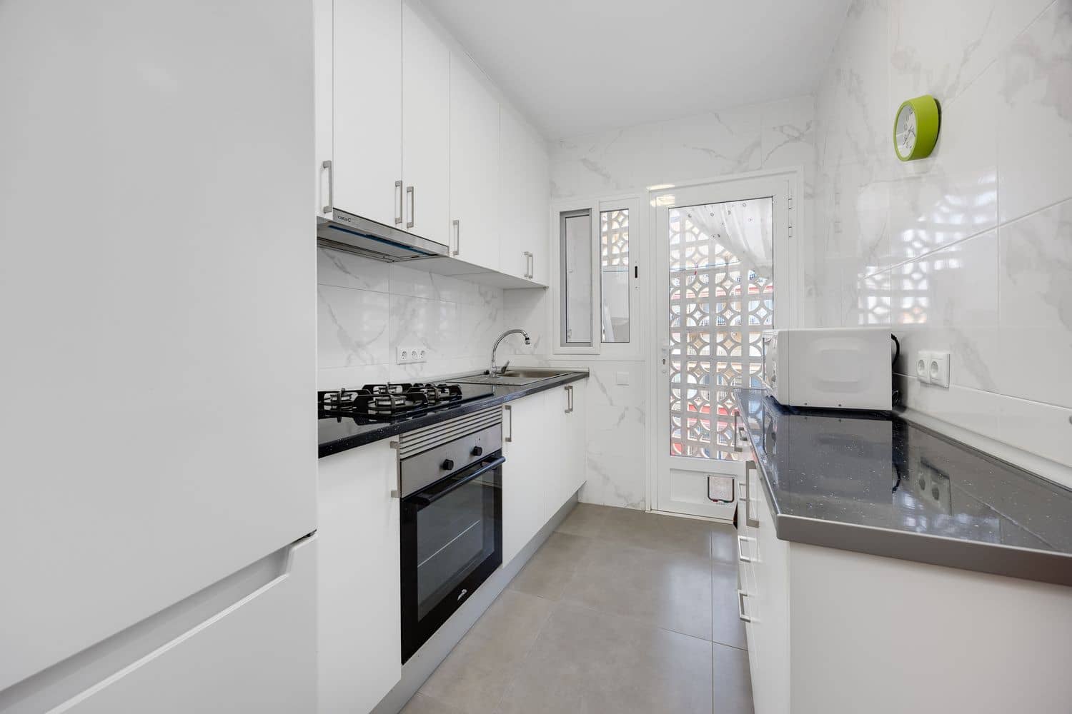 3 soveværelse Lejlighed til salg i Torrevieja med garage - € 287.000 (Ref: 9967125)