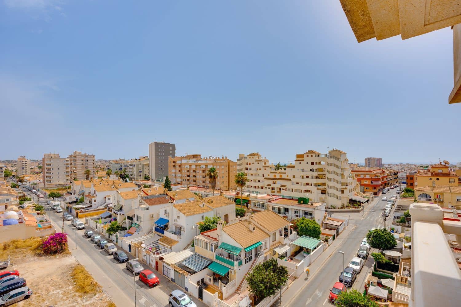 2 soverom Leilighet til salgs i Torrevieja med svømmebasseng garasje - € 129 900 (Ref: 9972422)