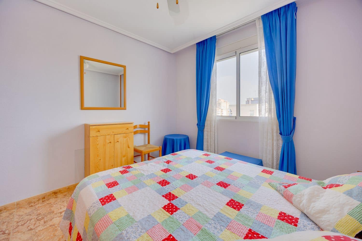 2 soverom Leilighet til salgs i Torrevieja med svømmebasseng garasje - € 129 900 (Ref: 9972422)