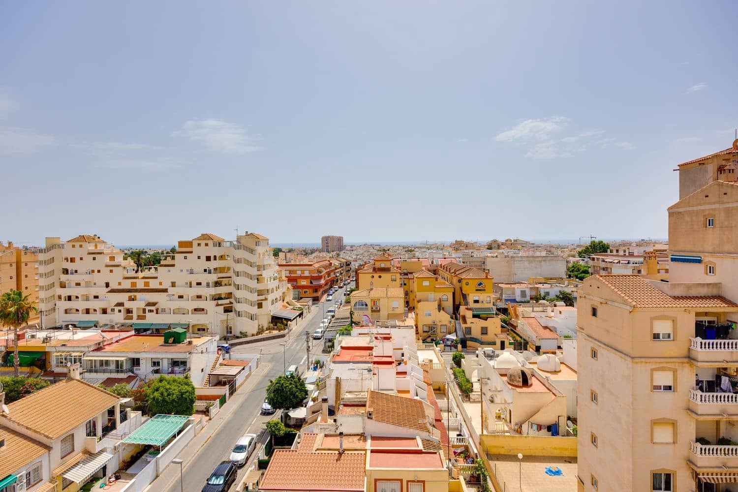 2 soverom Leilighet til salgs i Torrevieja med svømmebasseng garasje - € 129 900 (Ref: 9972422)