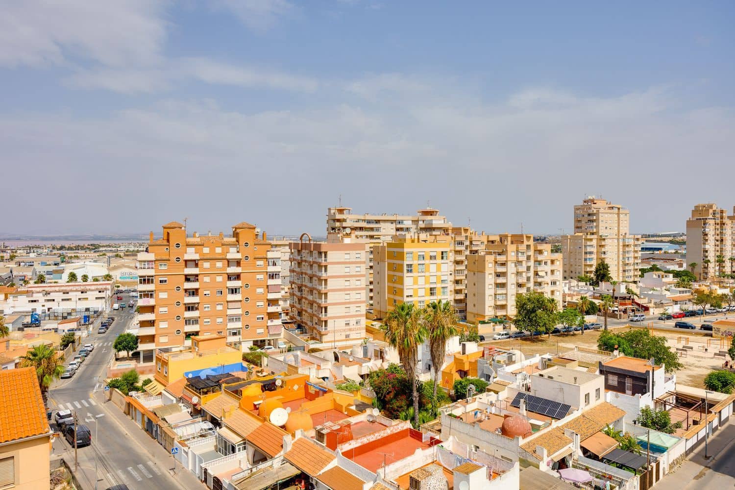 2 soverom Leilighet til salgs i Torrevieja med svømmebasseng garasje - € 129 900 (Ref: 9972422)