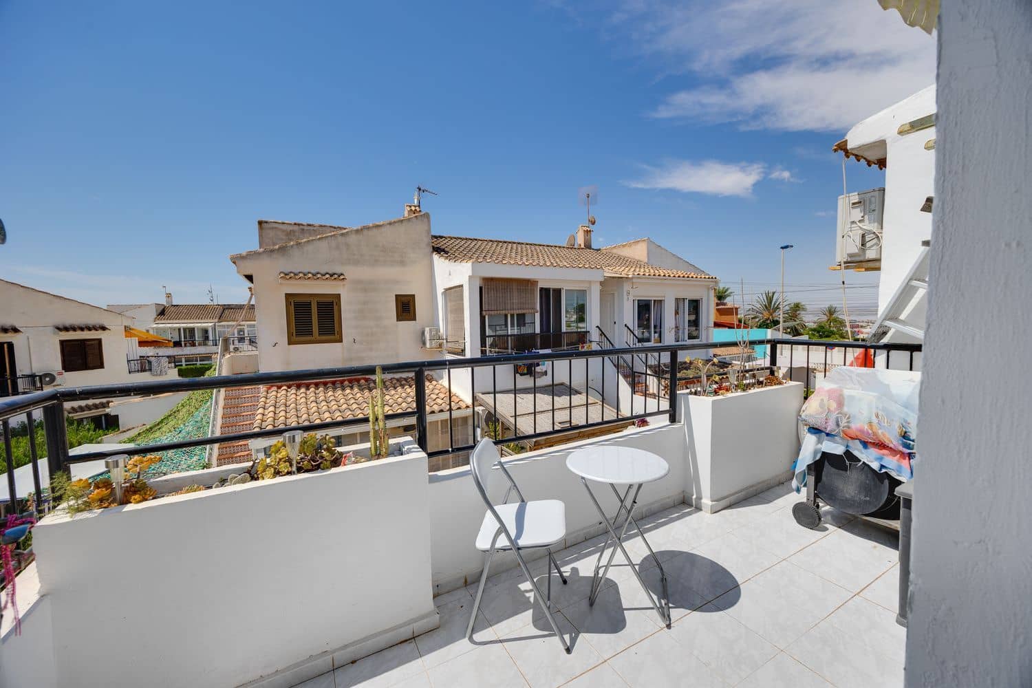 Apartamento de 1 habitación en Aguas Nuevas en venta con piscina garaje - 95.000 € (Ref: 9972423)