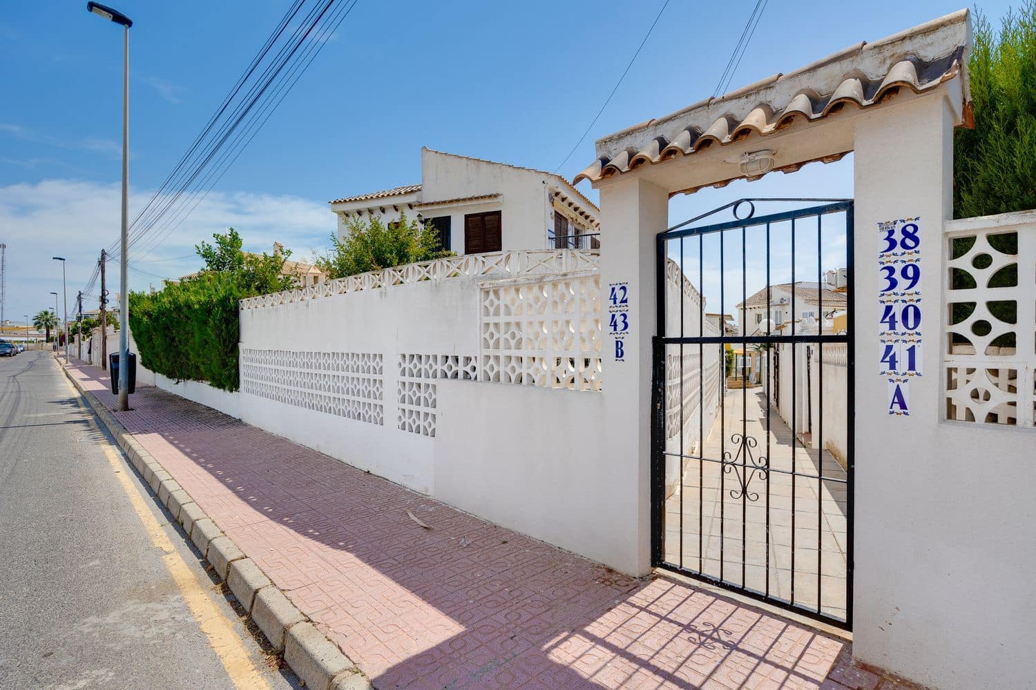 Apartamento de 1 habitación en Aguas Nuevas en venta con piscina garaje - 95.000 € (Ref: 9972423)