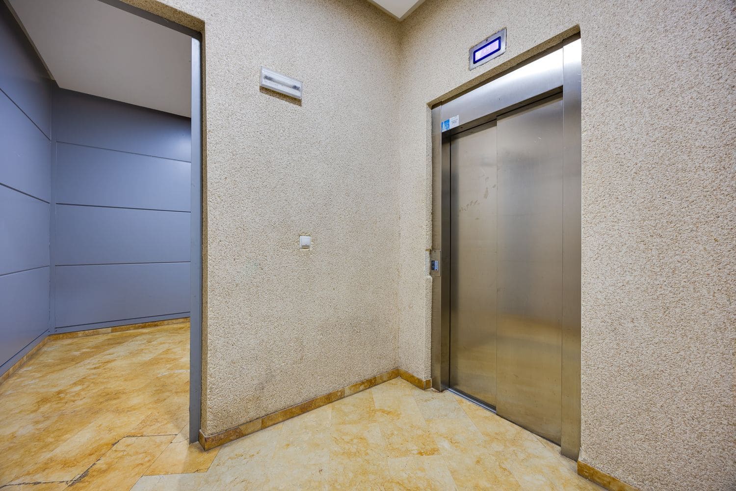 2 soverom Leilighet til salgs i Torrevieja med svømmebasseng garasje - € 218 000 (Ref: 9974551)