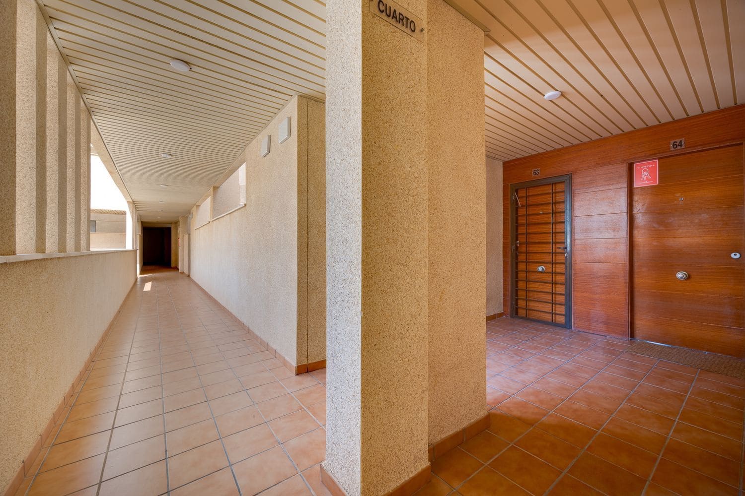 2 soverom Leilighet til salgs i Torrevieja med svømmebasseng garasje - € 218 000 (Ref: 9974551)