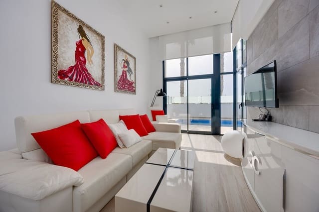Chalet de 3 habitaciones en Lomas de Cabo Roig - Los Dolses, Orihuela en venta con piscina garaje - 435.000 € (Ref: 9978098)