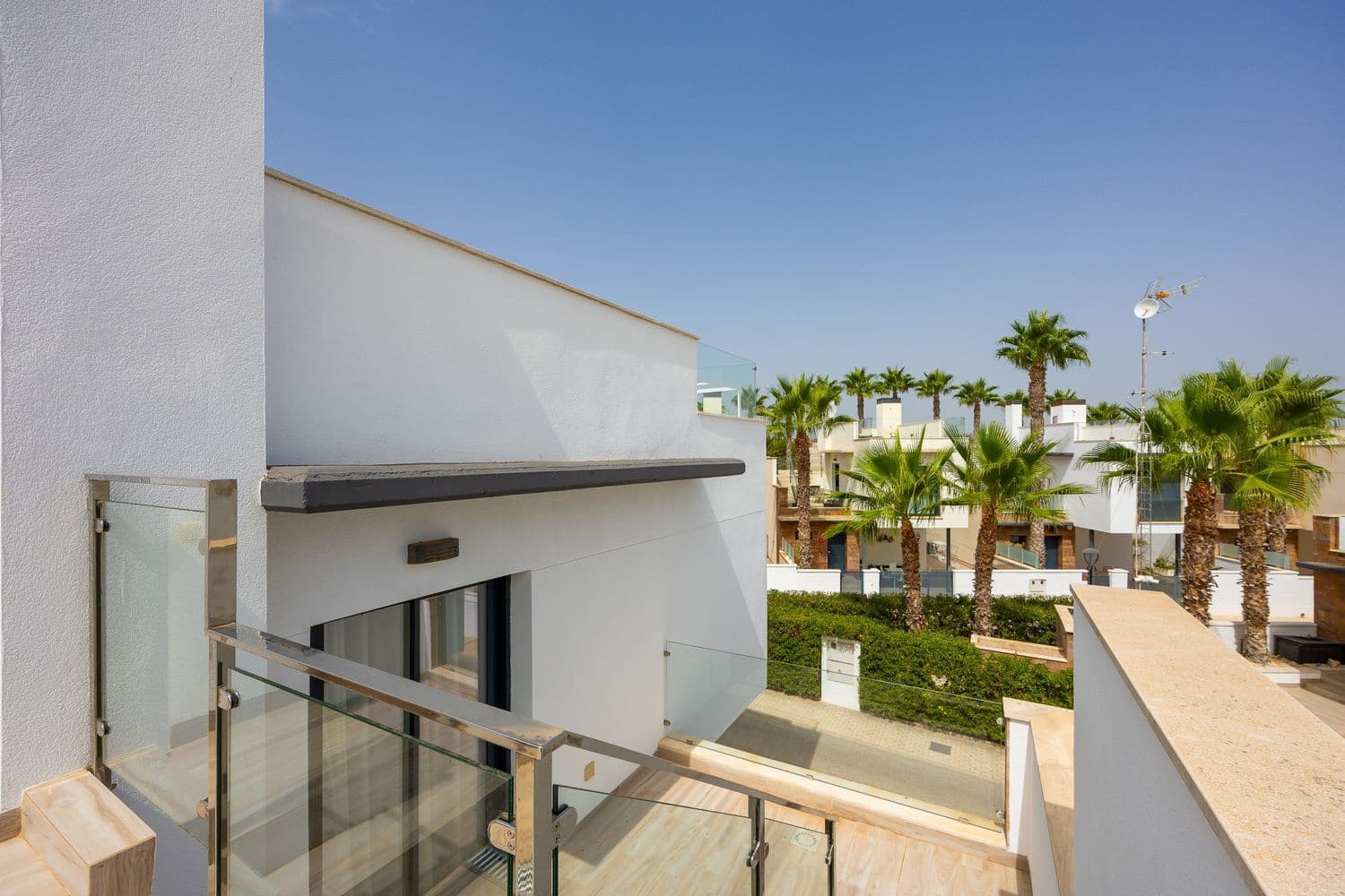 Chalet de 3 habitaciones en Orihuela Costa en venta con piscina garaje - 435.000 € (Ref: 9978098)