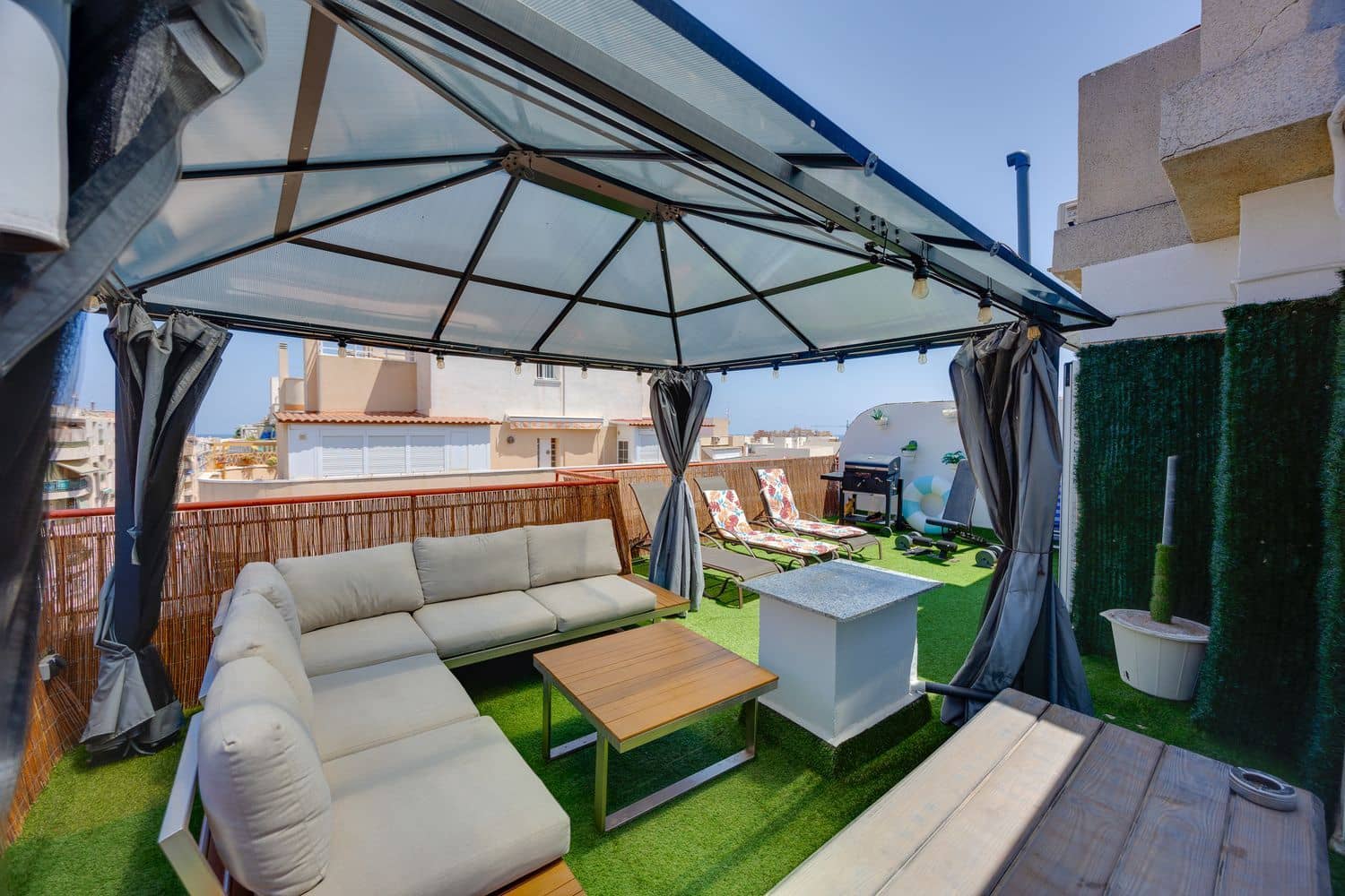 1 soveværelse Lejlighed til salg i Torrevieja med garage - € 159.000 (Ref: 9993800)