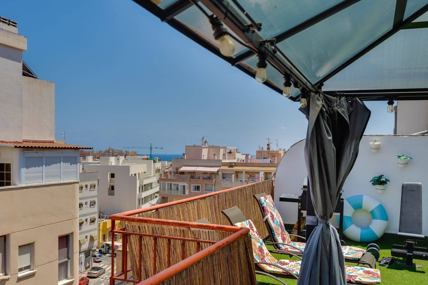 1 soveværelse Lejlighed til salg i Torrevieja med garage - € 159.000 (Ref: 9993800)
