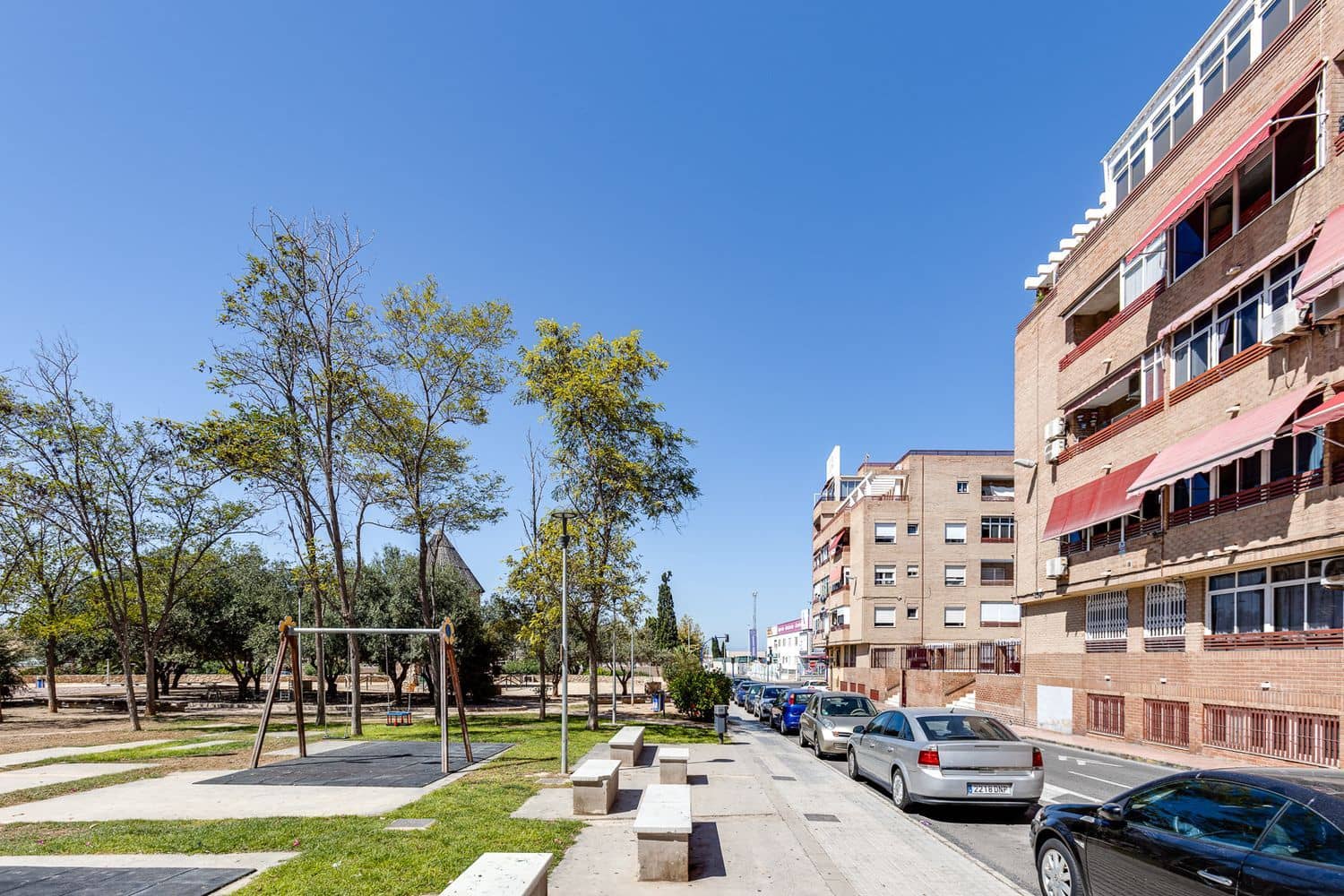 1 bedroom Apartment for sale in Torrevieja with pool garage - € 75,000 (Ref: 9993801)