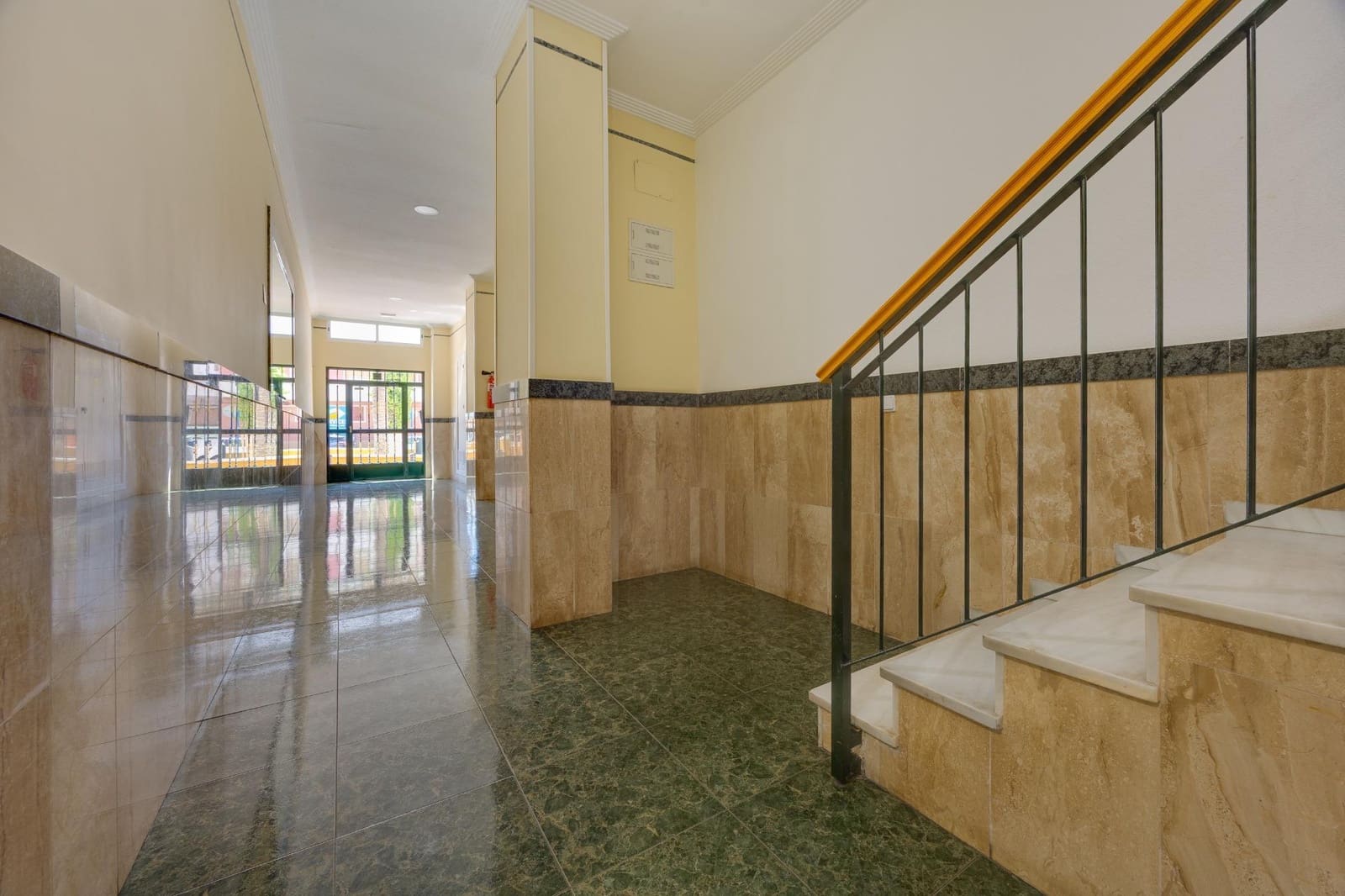 Apartamento de 1 habitación en Torrevieja en venta con garaje - 109.990 € (Ref: 10007197)