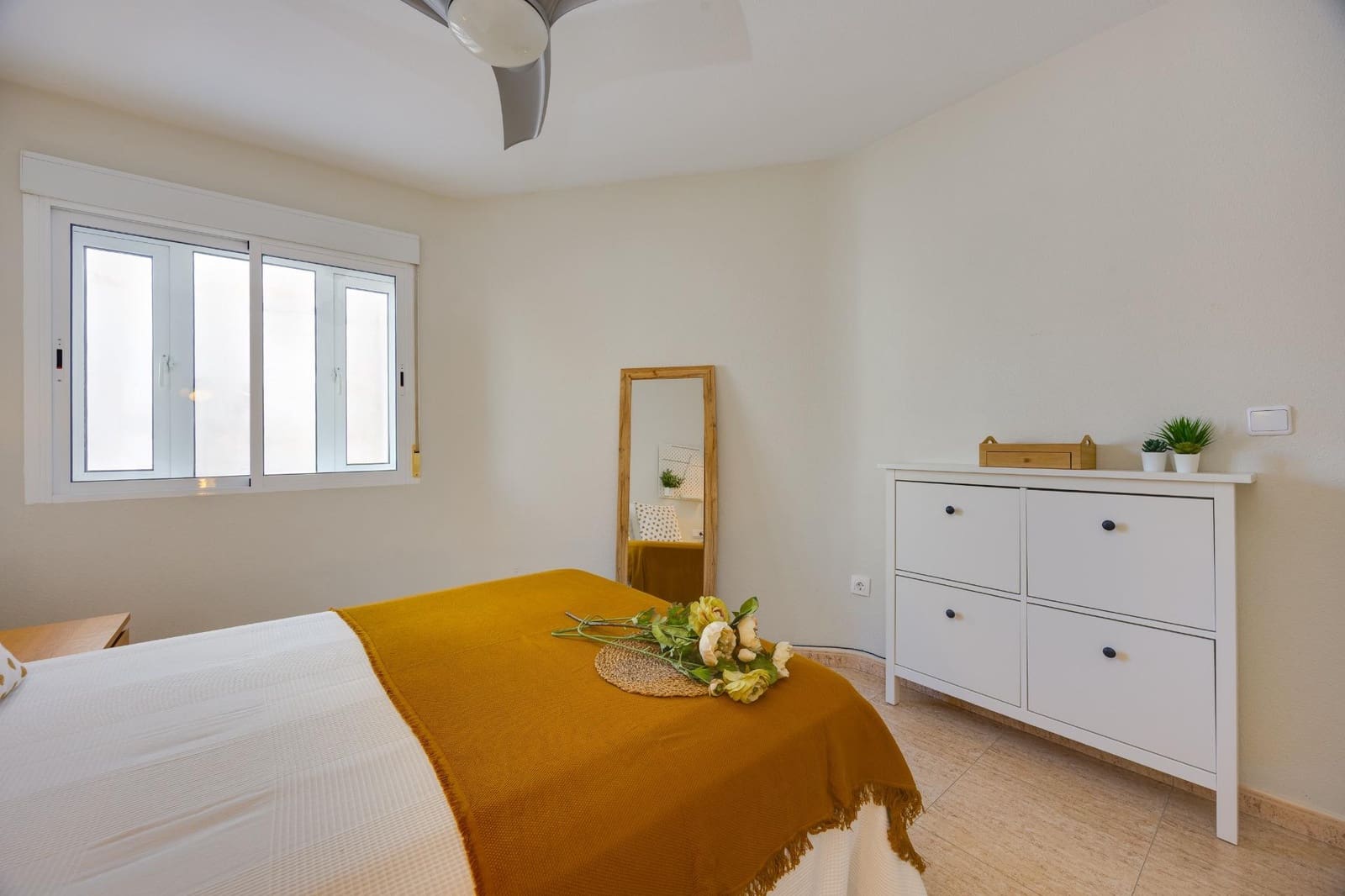 Apartamento de 1 habitación en Torrevieja en venta con garaje - 109.990 € (Ref: 10007198)