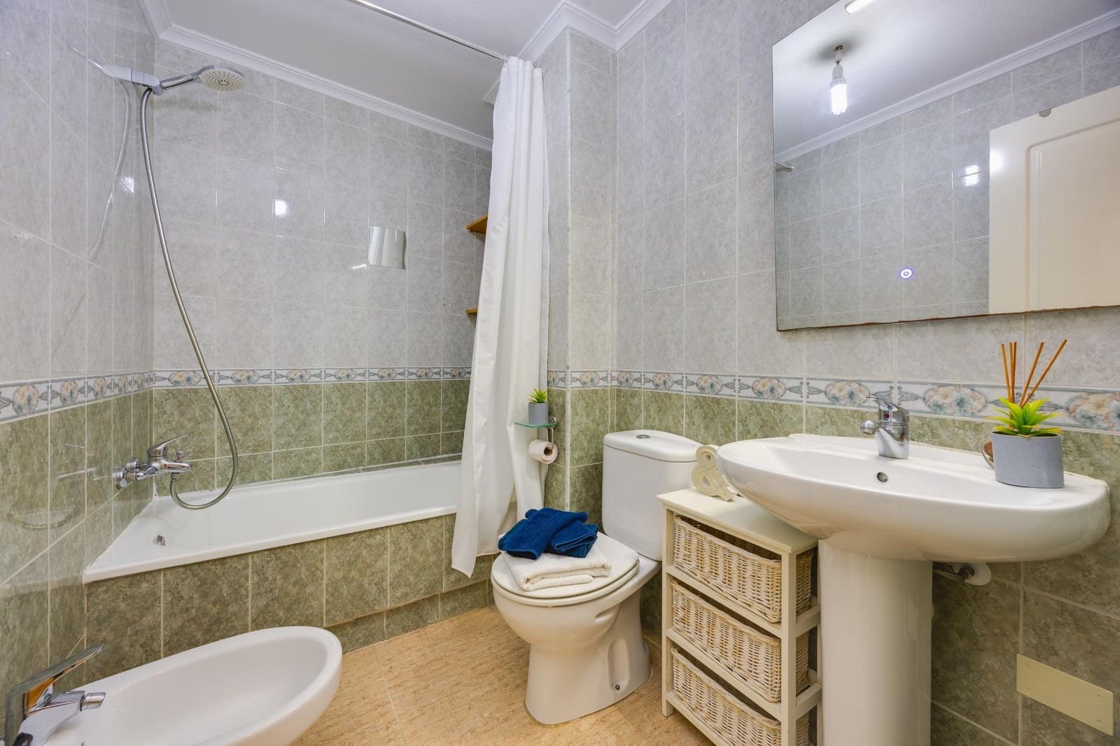 Apartamento de 1 habitación en Torrevieja en venta con garaje - 109.990 € (Ref: 10007198)