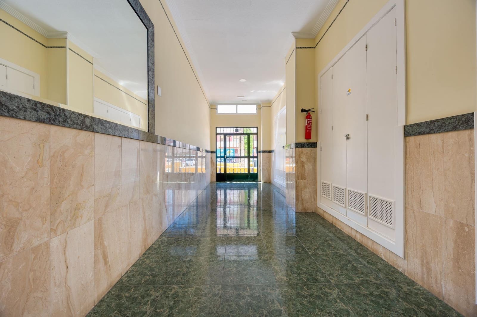 Apartamento de 1 habitación en Torrevieja en venta con garaje - 109.990 € (Ref: 10007198)