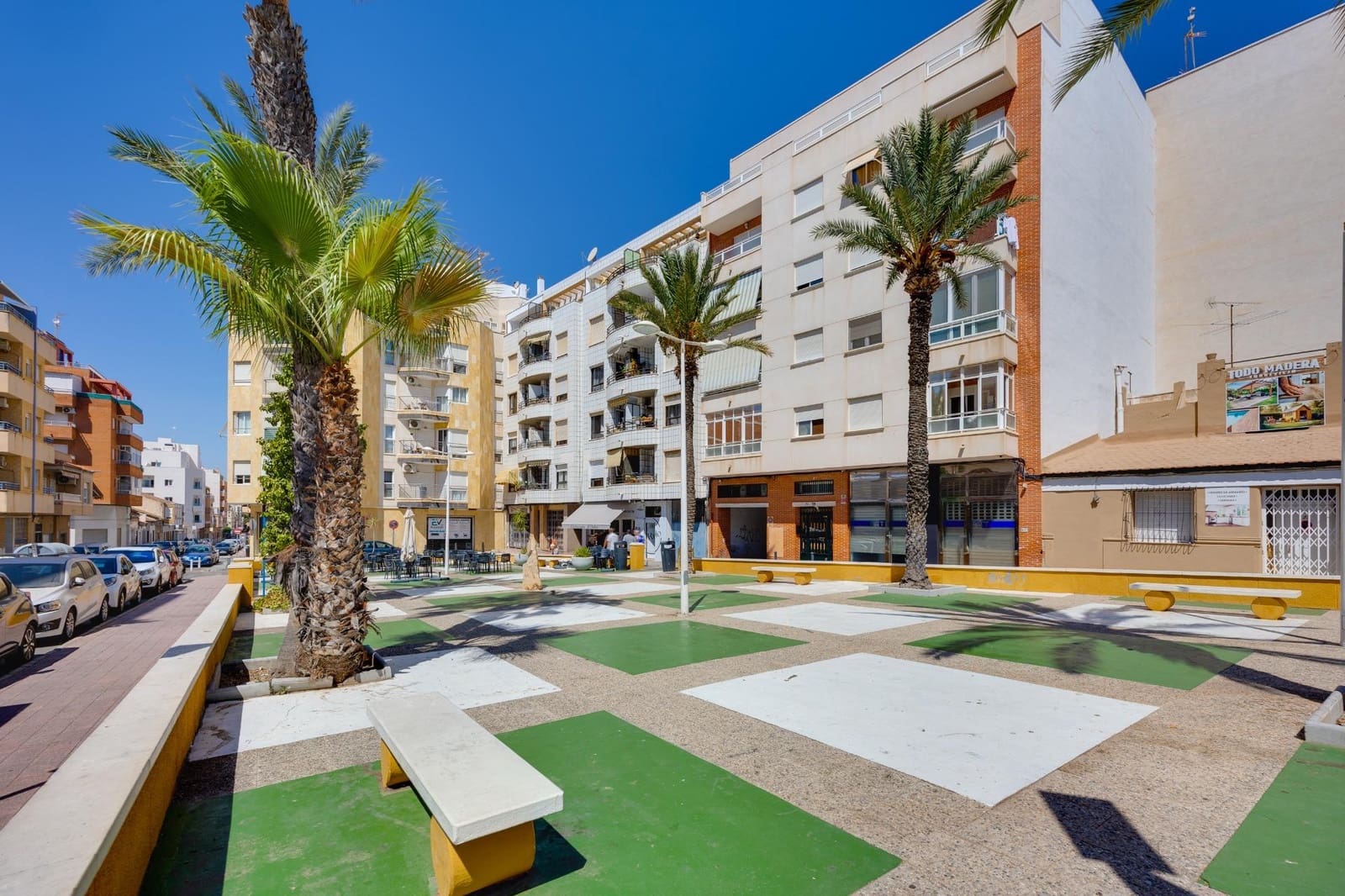 Apartamento de 1 habitación en Torrevieja en venta con garaje - 109.990 € (Ref: 10007198)