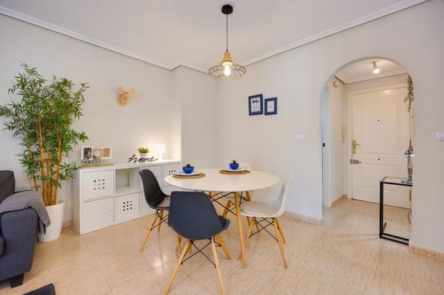 1 slaapkamer Appartement te koop in Puerto Deportivo, Torrevieja met garage - € 109.990 (Ref: 10007201)
