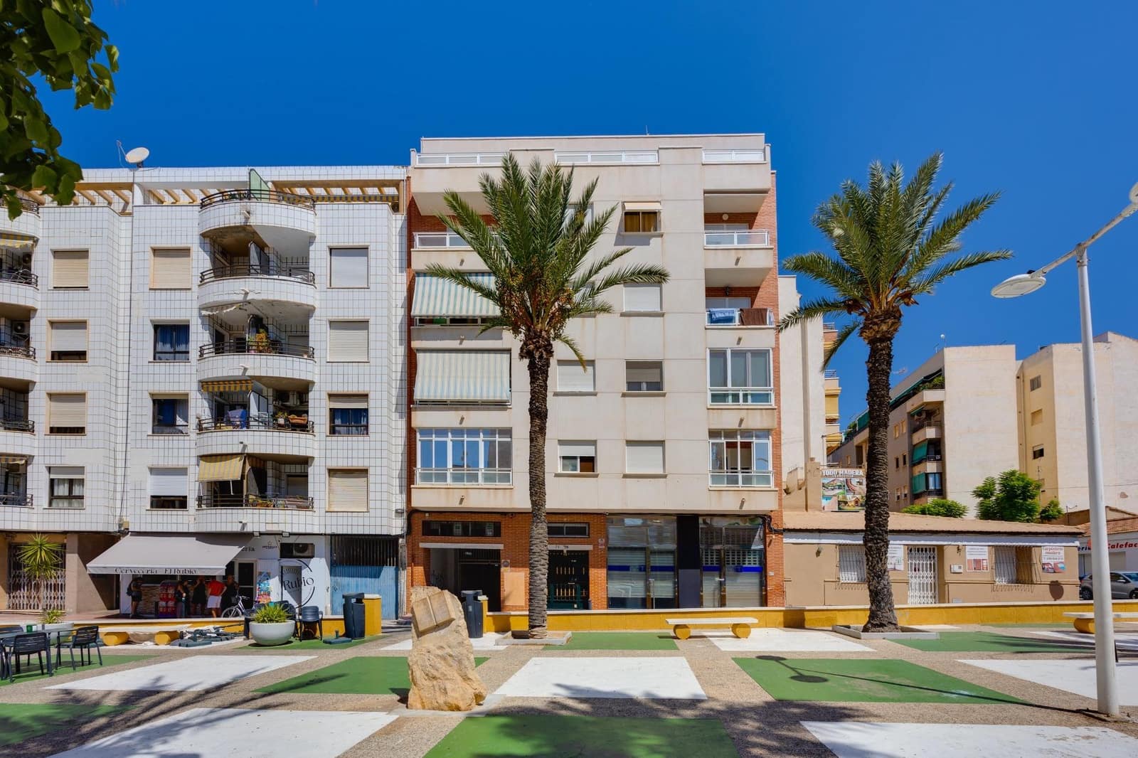 1 slaapkamer Appartement te koop in Torrevieja met garage - € 109.990 (Ref: 10007201)